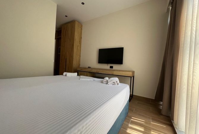 Shitet Hotel Boutique 8-Dhomesh ne Durres 