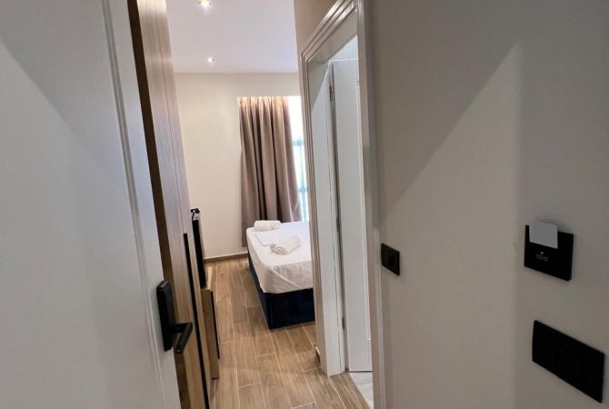 Shitet Hotel Boutique 8-Dhomesh ne Durres 