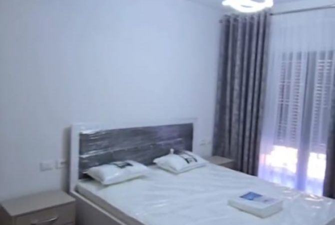 Shtepi me qera 2+1 ne Tirane - 70,000 Leke