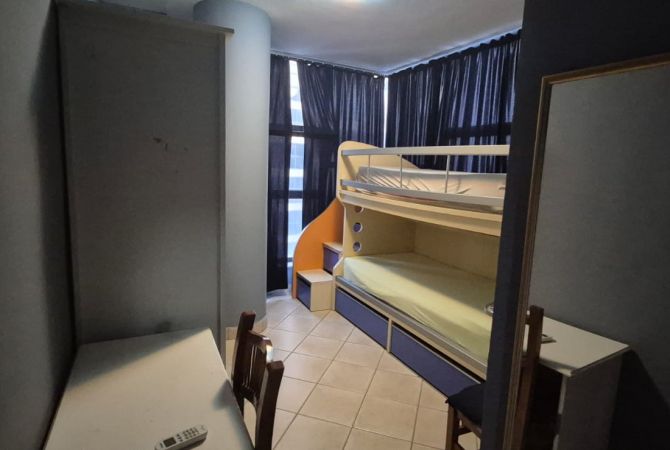 Shtepi me qera Apartament ne Tirane, 2+1, Mobilimi E mobiluar, Pagesa 650  Euro.