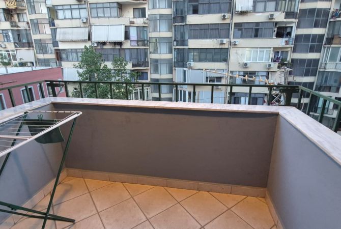 Shtepi me qera Apartament ne Tirane, 2+1, Mobilimi E mobiluar, Pagesa 650  Euro.