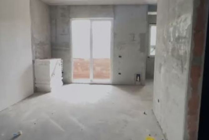 Shtepi ne shitje 1+1 ne Tirane - 86,000 Euro