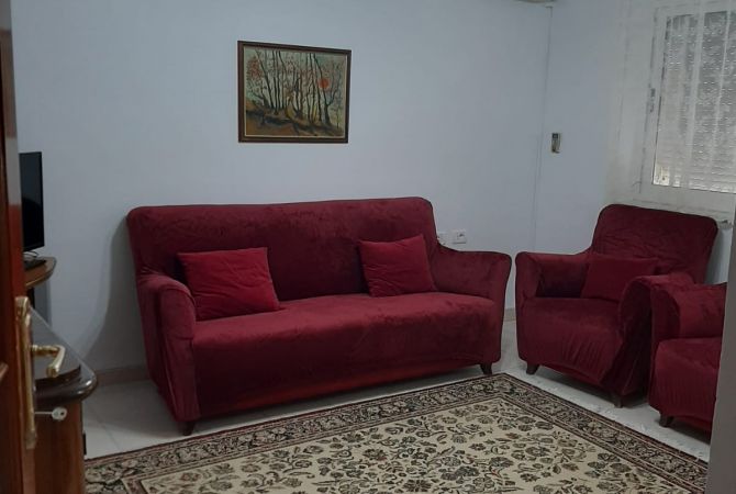 Shtepi me qera 2+1 ne Tirane - 60,000 Leke