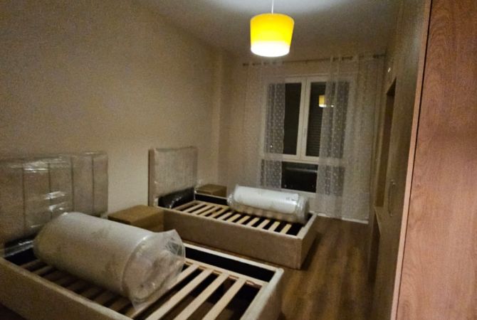 Shtepi me qera Apartament ne Tirane, 2+1, Mobilimi E mobiluar, Pagesa 700  Euro.