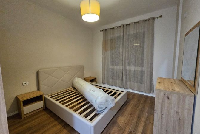 Shtepi me qera Apartament ne Tirane, 2+1, Mobilimi E mobiluar, Pagesa 700  Euro.