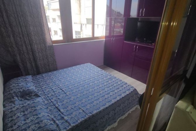 Shtepi me qera Apartament ne Tirane, 2+1, Mobilimi E mobiluar, Pagesa 370  Euro.