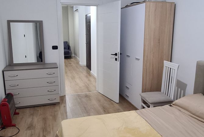 Shtepi me qera 2+1 ne Tirane - 550 Euro