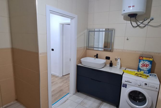 Shtepi me qera Apartament ne Tirane, 2+1, Mobilimi E mobiluar, Pagesa 550  Euro.