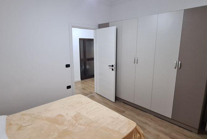 Shtepi me qera Apartament ne Tirane, 2+1, Mobilimi E mobiluar, Pagesa 550  Euro.