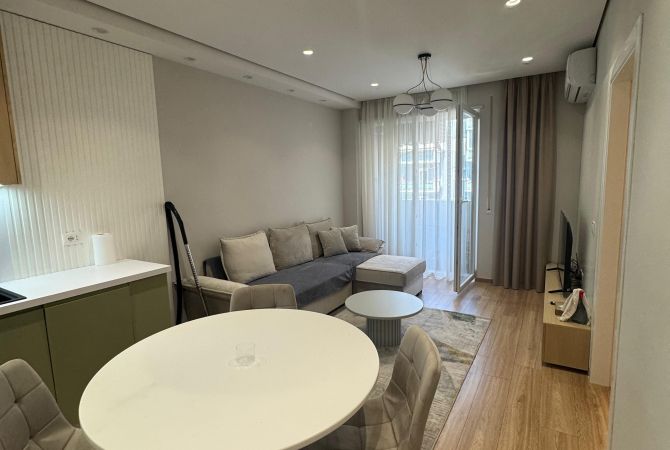 Shtepi me qera 1+1 ne Tirane - 50,000 Leke