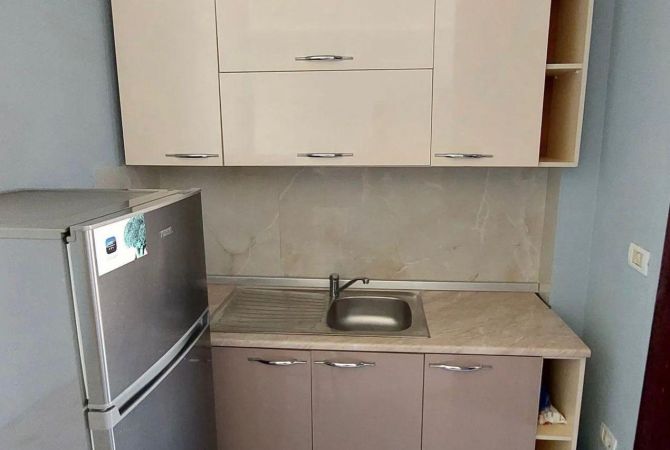 Shtepi ne shitje Apartament ne Kavaje, 1+1, Mobilimi E mobiluar, Pagesa 65,000  Euro.