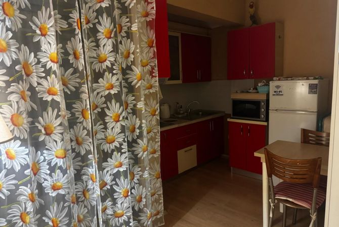 Shtepi ne shitje Apartament ne Kavaje, 1+1, Mobilimi E mobiluar, Pagesa 65,000  Euro.