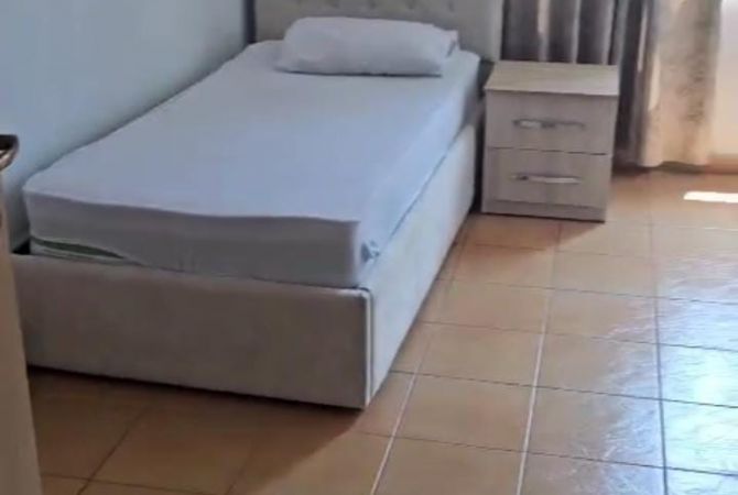 Shtepi me qera 2+1 ne Tirane - 700 Euro
