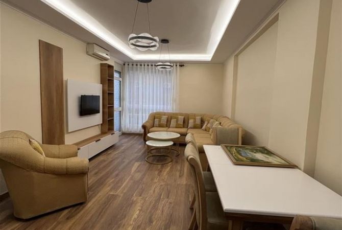 Shtepi me qera 1+1 ne Tirane - 570 Euro