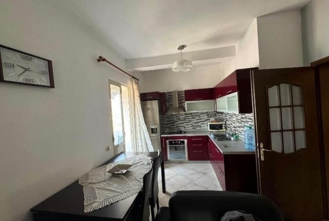 Shtepi me qera 2+1 ne Tirane - 500 Euro
