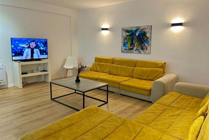 Shtepi me qera 2+1 ne Tirane - 800 Euro