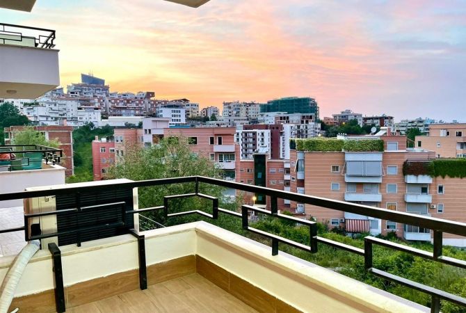 Shtepi me qera 2+1 ne Tirane - 800 Euro