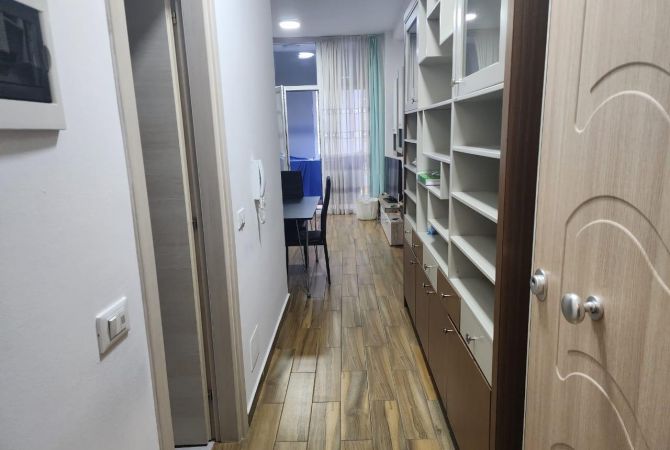 Shtepi me qera 1+1 ne Tirane - 570 Euro