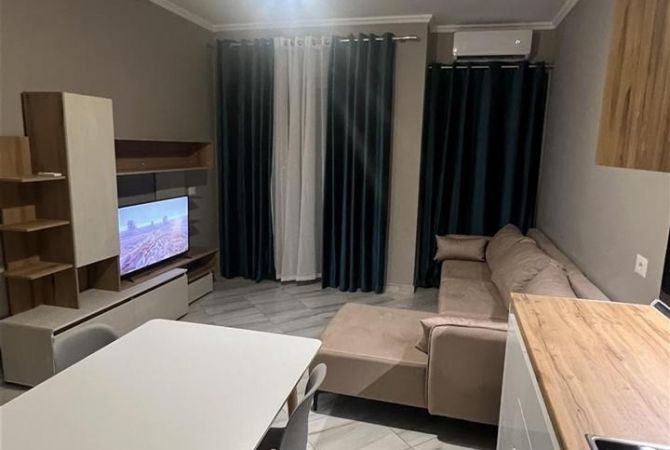 Shtepi me qera 2+1 ne Tirane - 40,000 Leke