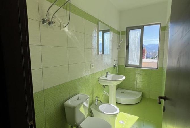 Shtepi me qera 2+1 ne Tirane - 40,000 Leke