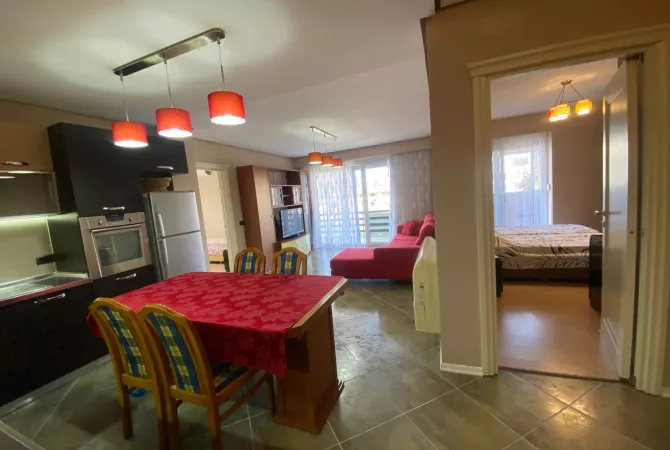 Shtepi me qera 2+1 ne Tirane - 65,000 Leke