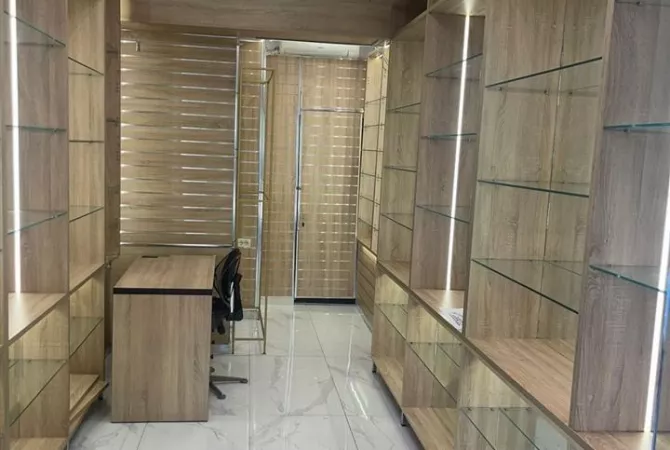 Ambient biznesi me qera 1+1 ne Tirane - 900 Euro