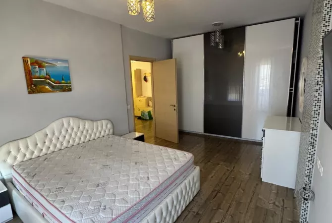 Shtepi me qera Apartament ne Tirane, 2+1, Mobilimi E mobiluar, Pagesa 750  Euro.