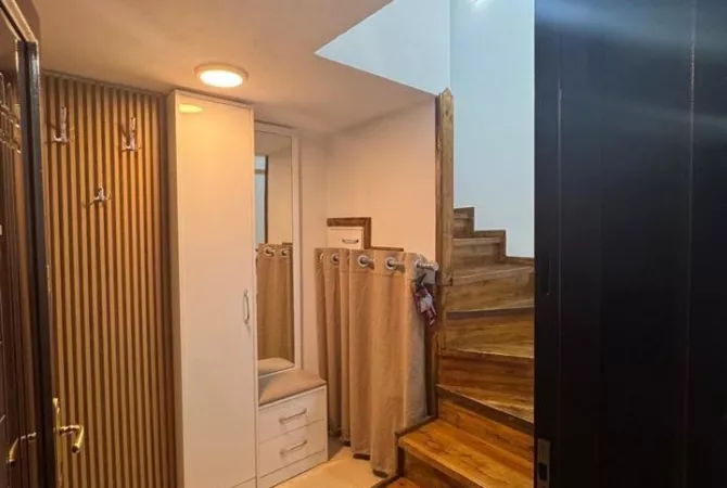 Shtepi me qera Apartament ne Tirane, 1+1, Mobilimi E mobiluar, Pagesa 600  Euro.