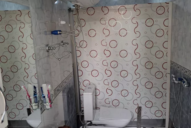 Shtepi me qera Apartament ne Tirane, 2+1, Mobilimi E mobiluar, Pagesa 600  Euro.