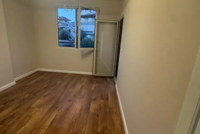 Shtepi ne shitje Apartament ne Tirane, 2+1, Mobilimi Bosh, pa mobiluar, Pagesa 113,000  Euro.