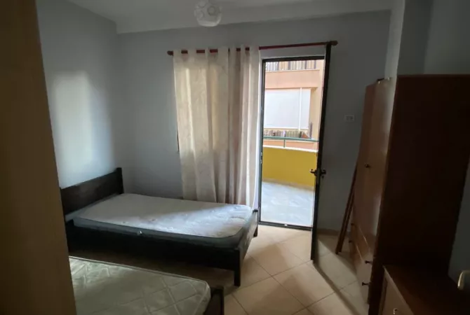Shtepi me qera Apartament ne Tirane, 2+1, Mobilimi E mobiluar, Pagesa 600  Euro.
