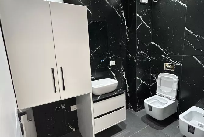 Shtepi me qera Apartament ne Tirane, 2+1, Mobilimi E mobiluar, Pagesa 900  Euro.