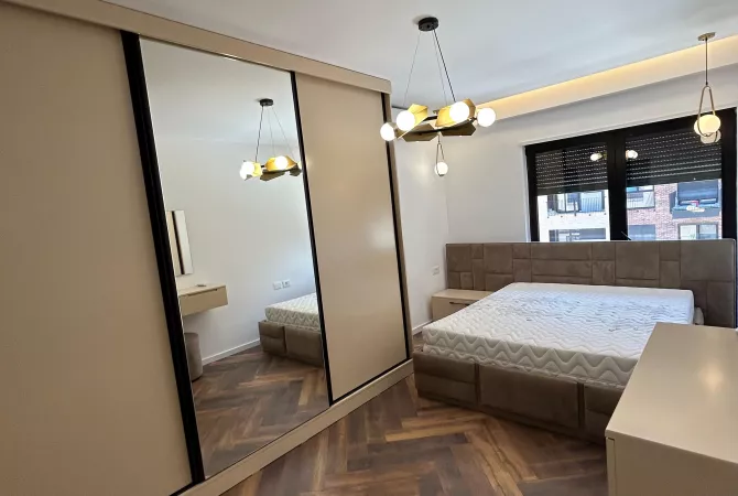 Shtepi me qera Apartament ne Tirane, 2+1, Mobilimi E mobiluar, Pagesa 900  Euro.