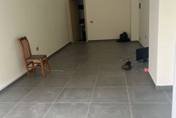 Ambjent biznesi me qera 3+1 ne Tirane - 350 Euro
