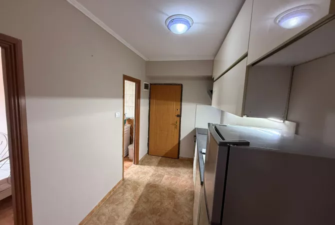 Shtepi me qera Apartament ne Tirane, 2+1, Mobilimi E mobiluar, Pagesa 400  Euro.