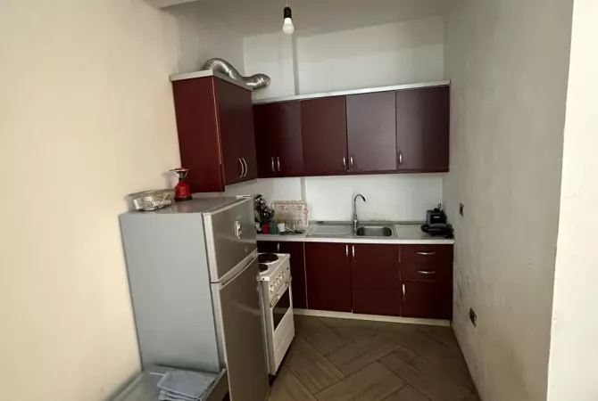 Shtepi ne shitje 2+1 ne Tirane - 105,000 Euro