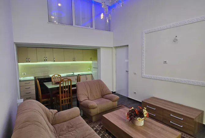 Shtepi me qera Duplex(shtepi me 2 kate) ne Tirane, 2+1, Mobilimi E mobiluar, Pagesa 400  Euro.