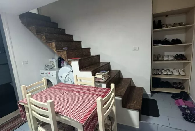 Shtepi me qera Apartament ne Tirane, 1+1, Mobilimi E mobiluar, Pagesa 30,000  Leke.