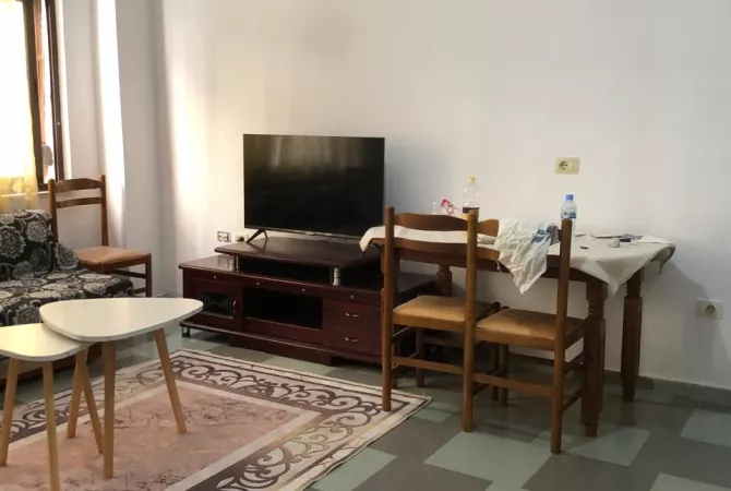 Shtepi me qera 1+1 ne Tirane - 45,000 Leke