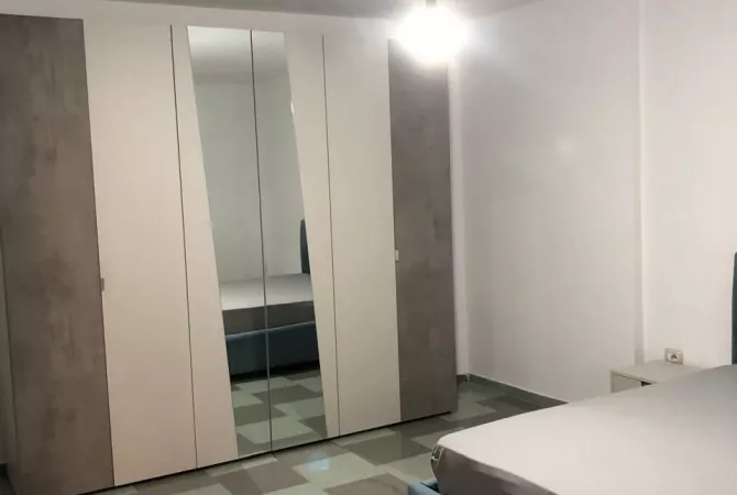 Shtepi me qera Apartament ne Tirane, 1+1, Mobilimi E mobiluar, Pagesa 45,000  Leke.