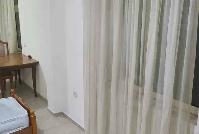 Shtepi me qera 1+1 ne Tirane - 250 Euro