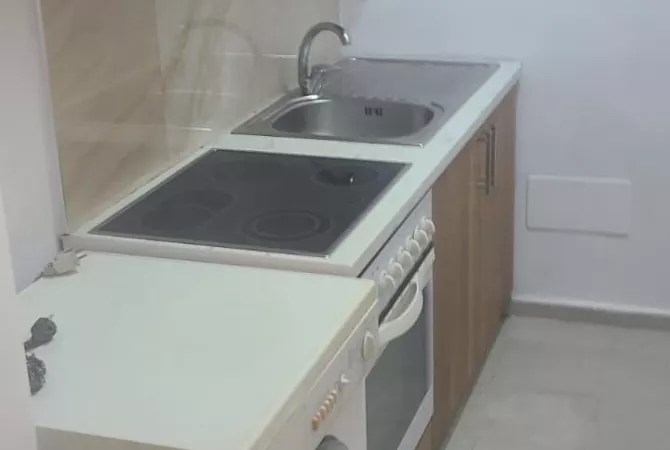 Shtepi me qera Garsoniere ne Tirane - 220 Euro