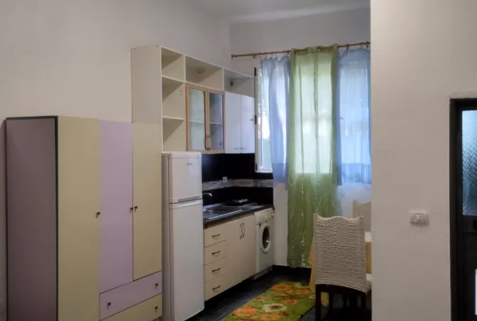 Casa in affitto Garsoniere a Tirana - 250 Euro