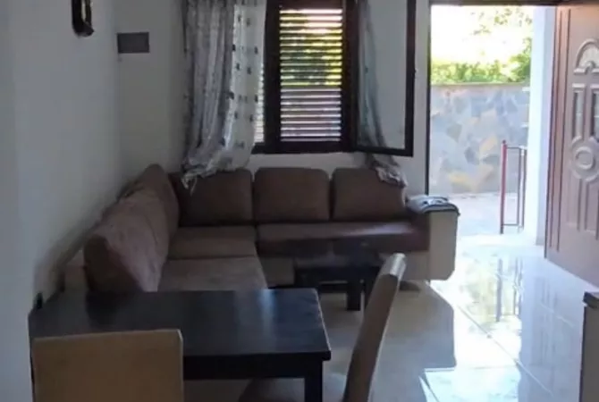 Shtepi me qera 1+1 ne Tirane - 300 Euro