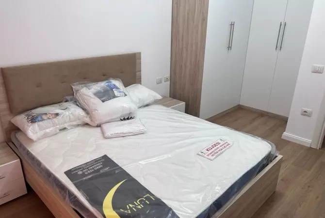 Shtepi me qera Apartament ne Tirane, 2+1, Mobilimi E mobiluar, Pagesa 450  Euro.