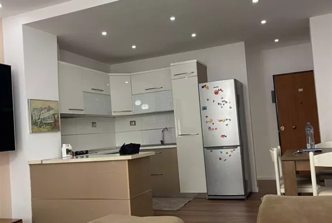 Shtepi me qera Apartament ne Tirane, 2+1, Mobilimi E mobiluar, Pagesa 500  Euro.