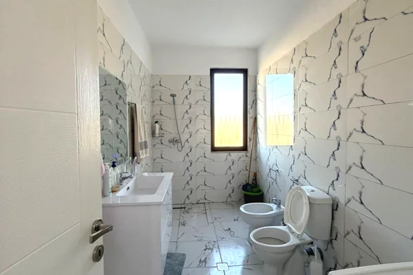 Shtepi ne shitje 1+1 ne Tirane - 110,000 Euro