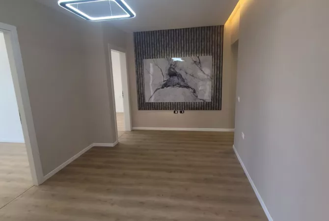 Shtepi ne shitje 2+1 ne Tirane - 195,000 Euro