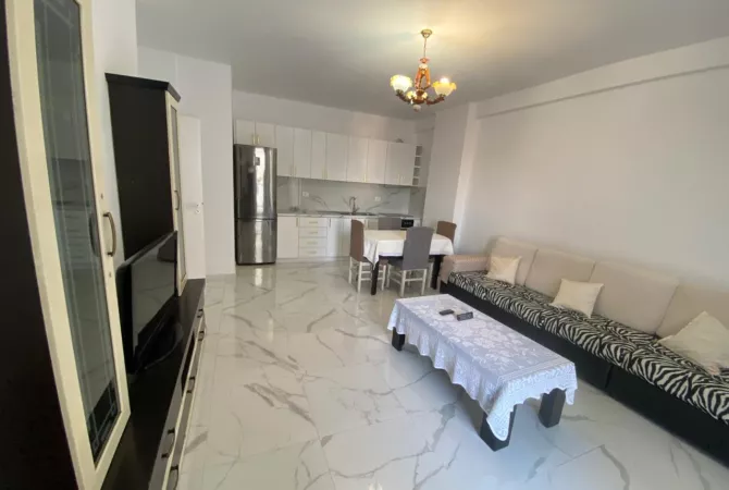 Shtepi me qera Apartament ne Tirane, 2+1, Mobilimi E mobiluar, Pagesa 400  Euro.