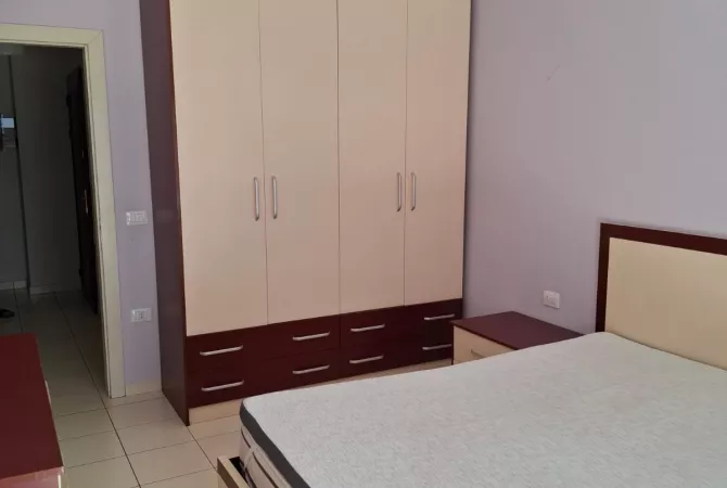Shtepi me qera Apartament ne Tirane, 1+1, Mobilimi E mobiluar, Pagesa 400  Euro.